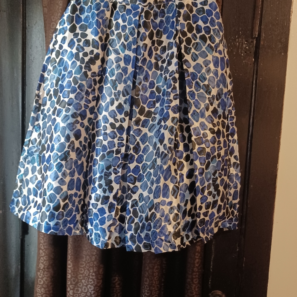 Midskirt